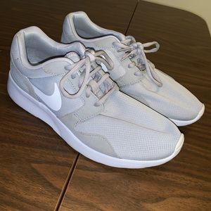 Gray Nike Women’s Tennis Shoes